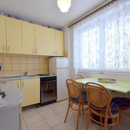 Apartment Angela Malinska Exterior photo